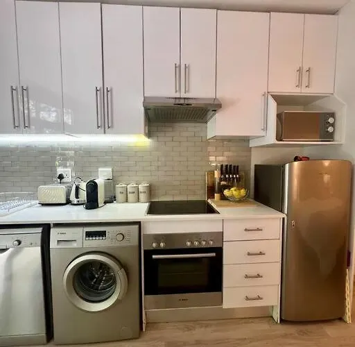 Cozy Apartment In Cape Town